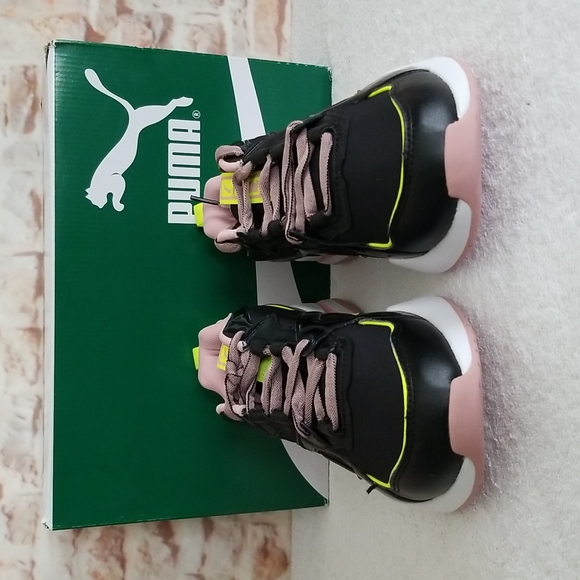 New Puma Nova 2 Shift Sneakers - Picture 2 of 8